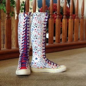 CONVERSE ALL-STAR Knee-Hi Sneakers.  Sz 5 1/2